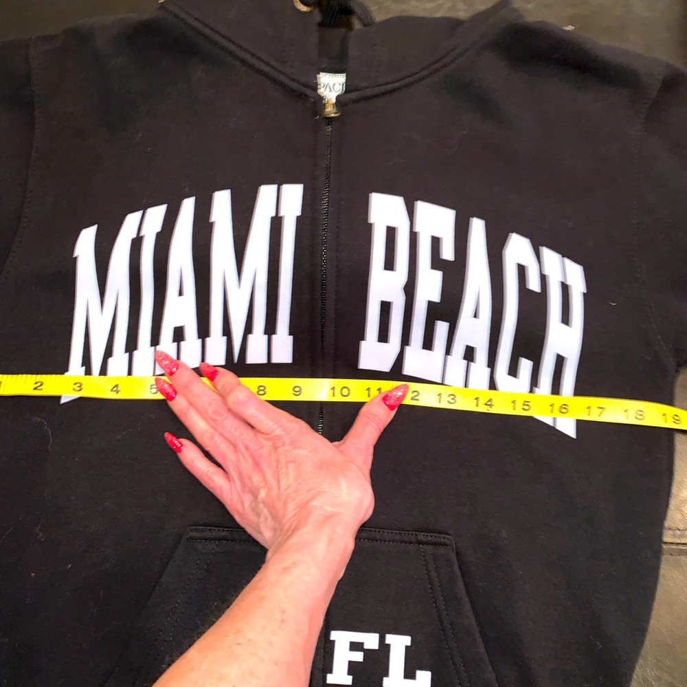 PACIFIC & CO BLACK UNISEX HOODIE! NWT! EXCELLENT CONDITION!! - Picture 5 of 7
